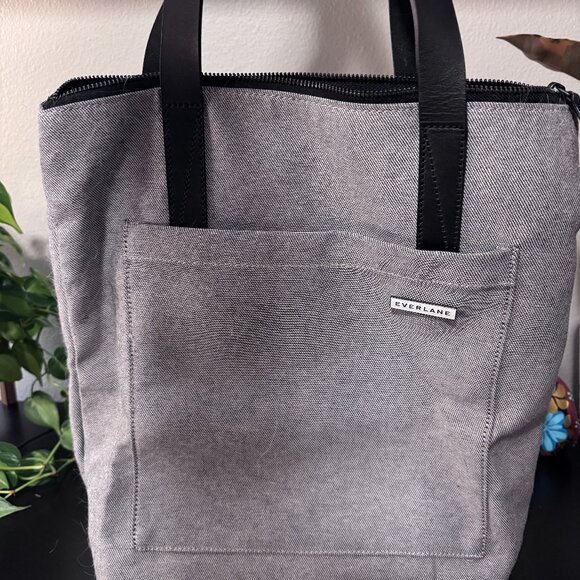 Everlane Twill Zip Tote Gray Black Leather Handles Logo Pin - Picture 1 of 2